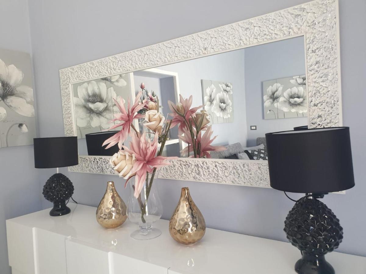 Apartament La Rosa Dorata Martis Zewnętrze zdjęcie